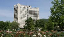 Хотел Добруджа, Албена - В центъра на Албена, All inclusive - ползване на 2 басейна, 20 % отстъпка за ранни